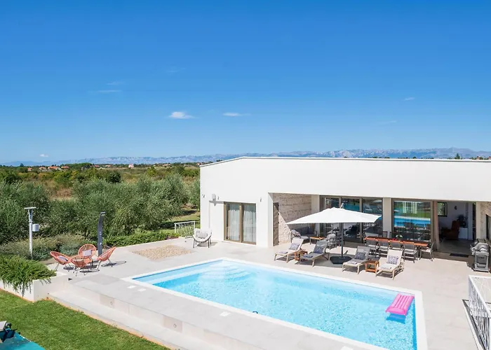 Olive Grove Tatil Evi