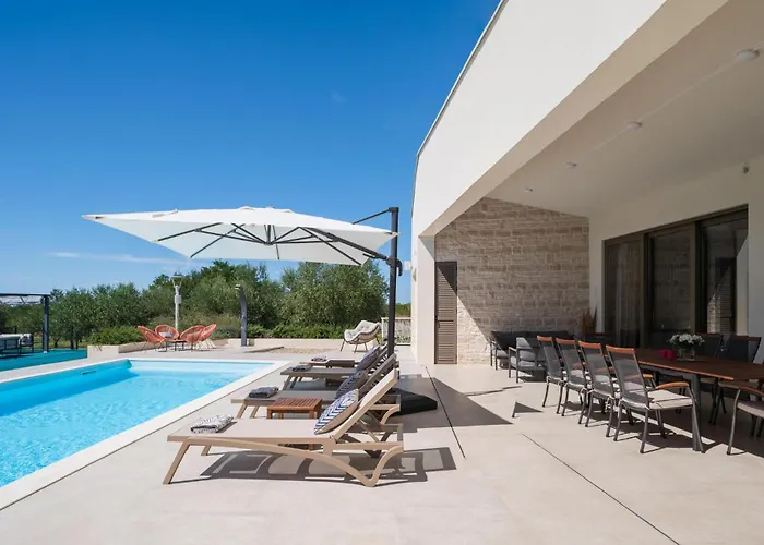 Olive Grove Tatil Evi