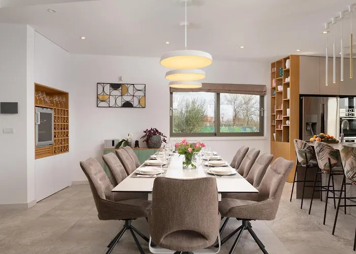 Olive Grove Ferienhaus *