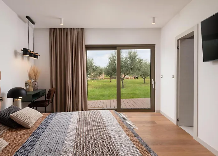 Ferienhaus Olive Grove Smokovic