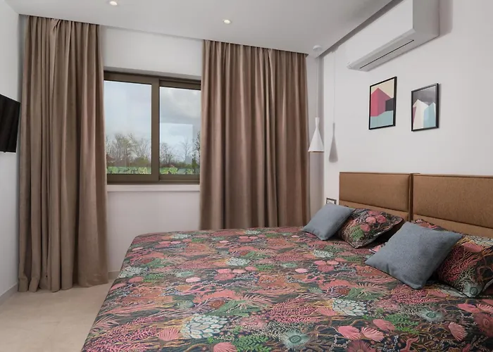 Olive Grove Smokovic